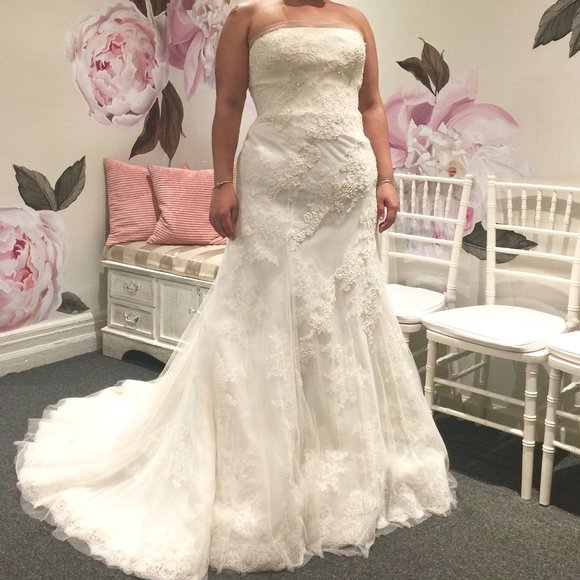 PLUS SIZE SAN PATRICK WEEEDING GOWN! - Picture 2 of 7